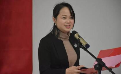 陈佳佳简历：防城港市投资促进局副局长陈佳佳，曾任东兴市副市长，港口区副区长、旅游局局长（图）