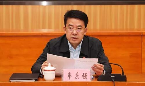 韦庆强简历：玉林市委常委、常务副市长韦庆强，曾任百色市委常委、政法委书记，贵港市委常委、桂平市委书记，平南县委书记