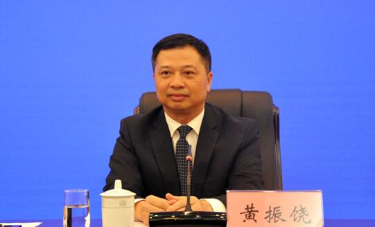 黄振饶简历：梧州市政协主席黄振饶，曾任梧州市委常委、宣传部长、副市长，岑溪市委书记