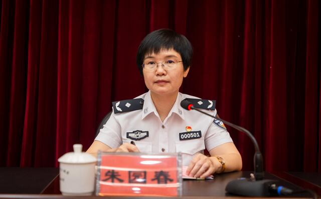 朱园春简历：崇左市副市长、公安局长朱园春，曾任广西公安厅政治部副主任