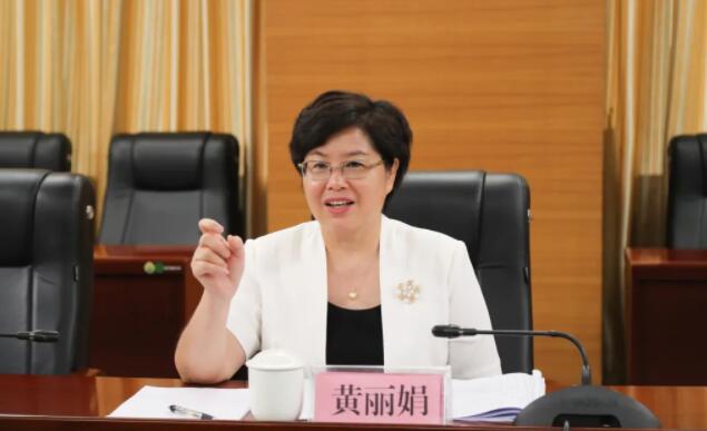黄丽娟简历：广西残联理事长黄丽娟，曾任柳州市委常委、组织部部长，来宾市组织部部长