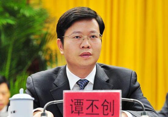 谭丕创简历：广西自治区政府副主席、柳州市委书记谭丕创，曾任防城港市委书记，钦州市委副书记、市长