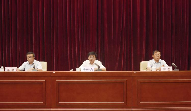 陈亮简历：陈亮任广西生态环境厅党组书记，曾任生态环境部对外合作中心主任，厅长檀庆瑞不再任党组书记(檀庆瑞简历)