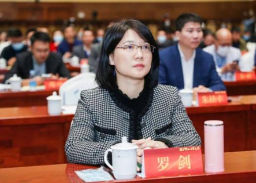 罗剑简历：贺州市副市长罗剑，曾任梧州医保局局长、发改委主任、妇联副主席