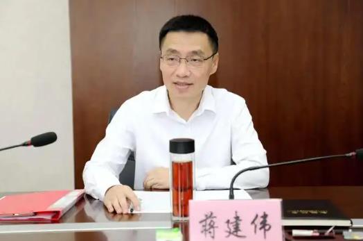 蒋建伟简历：贵港市委常委、纪委书记蒋建伟，曾任广西医科大学纪委书记