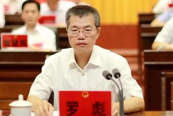 罗彪简历：广西职业师范学院党委副书记罗彪，曾任崇左市委常委、统战部部长，扶绥县委书记、大新县委书记